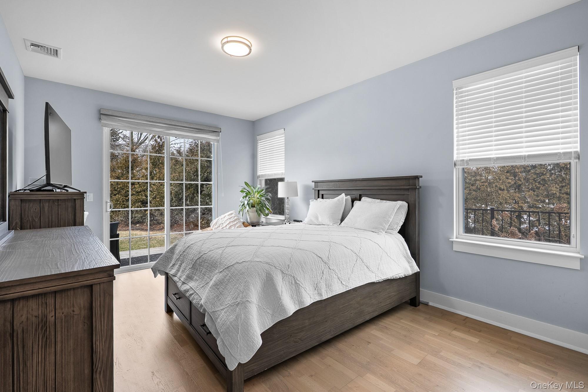 #15 photo, 709 Breton Way, Нассау ‖ Glen Cove , NY 11542