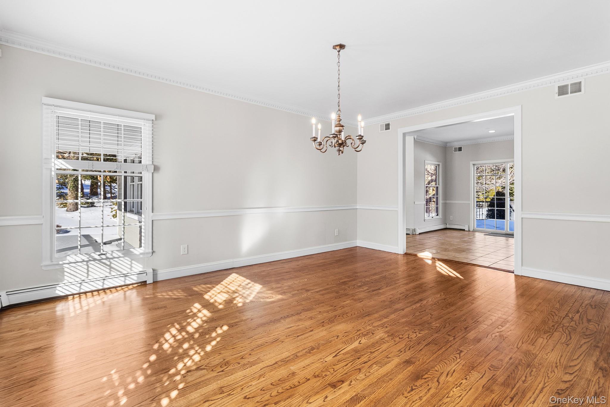 #4 photo, 3 Ada Lane, सफ़ोक काउंटी Setauket , NY 11733