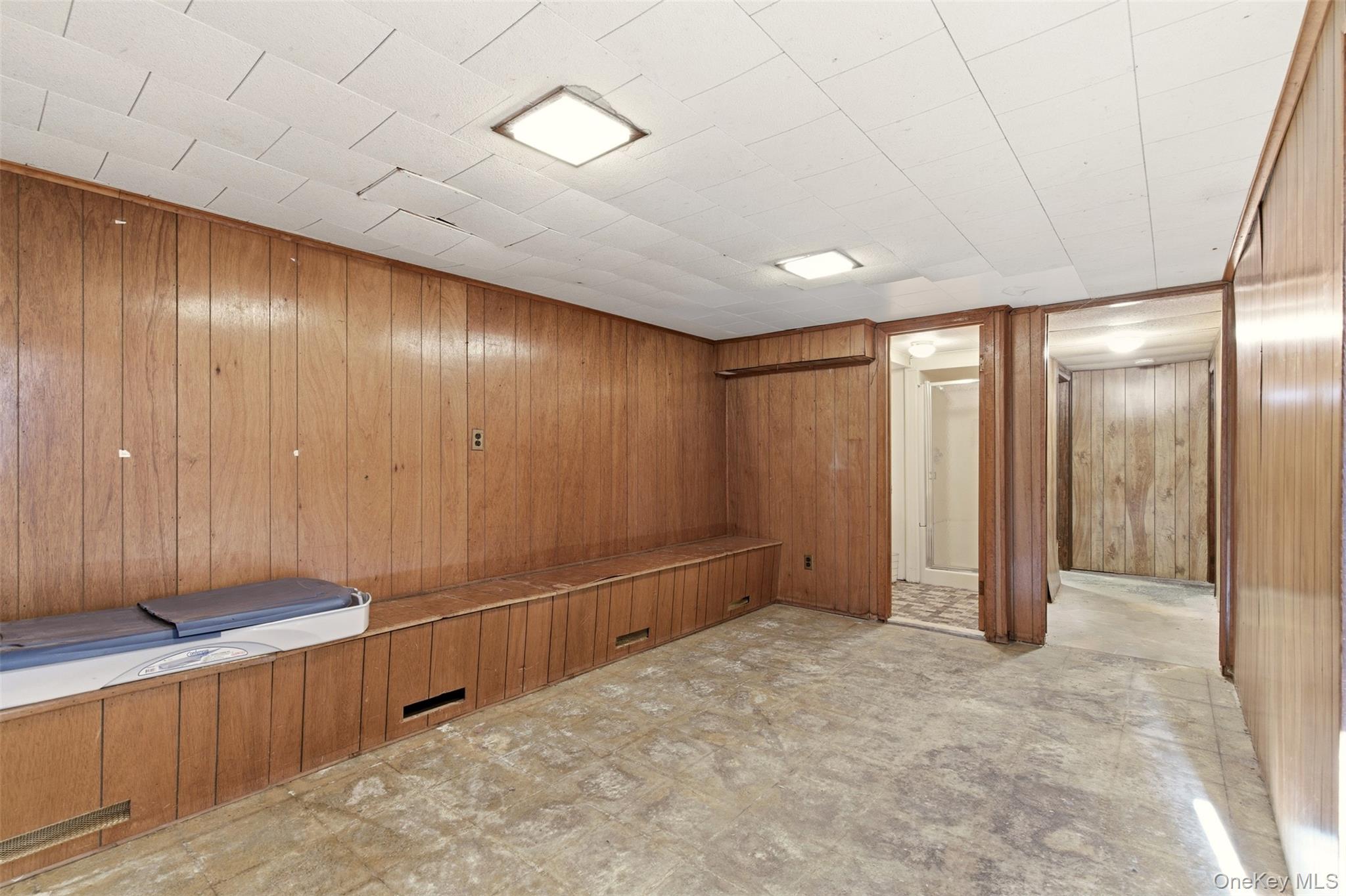 #19 photo, 25 Rogers Lane, מחוז סאפוק Smithtown , NY 11787