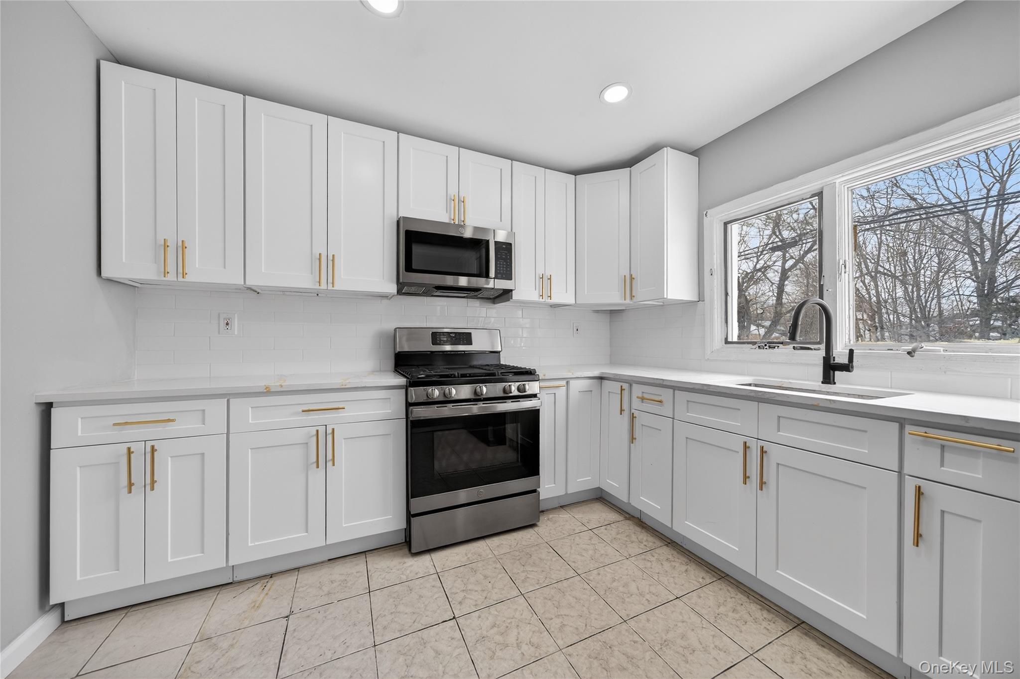 #6 photo, 68 Champlain Street, Port Jefferson Station , NY 11776