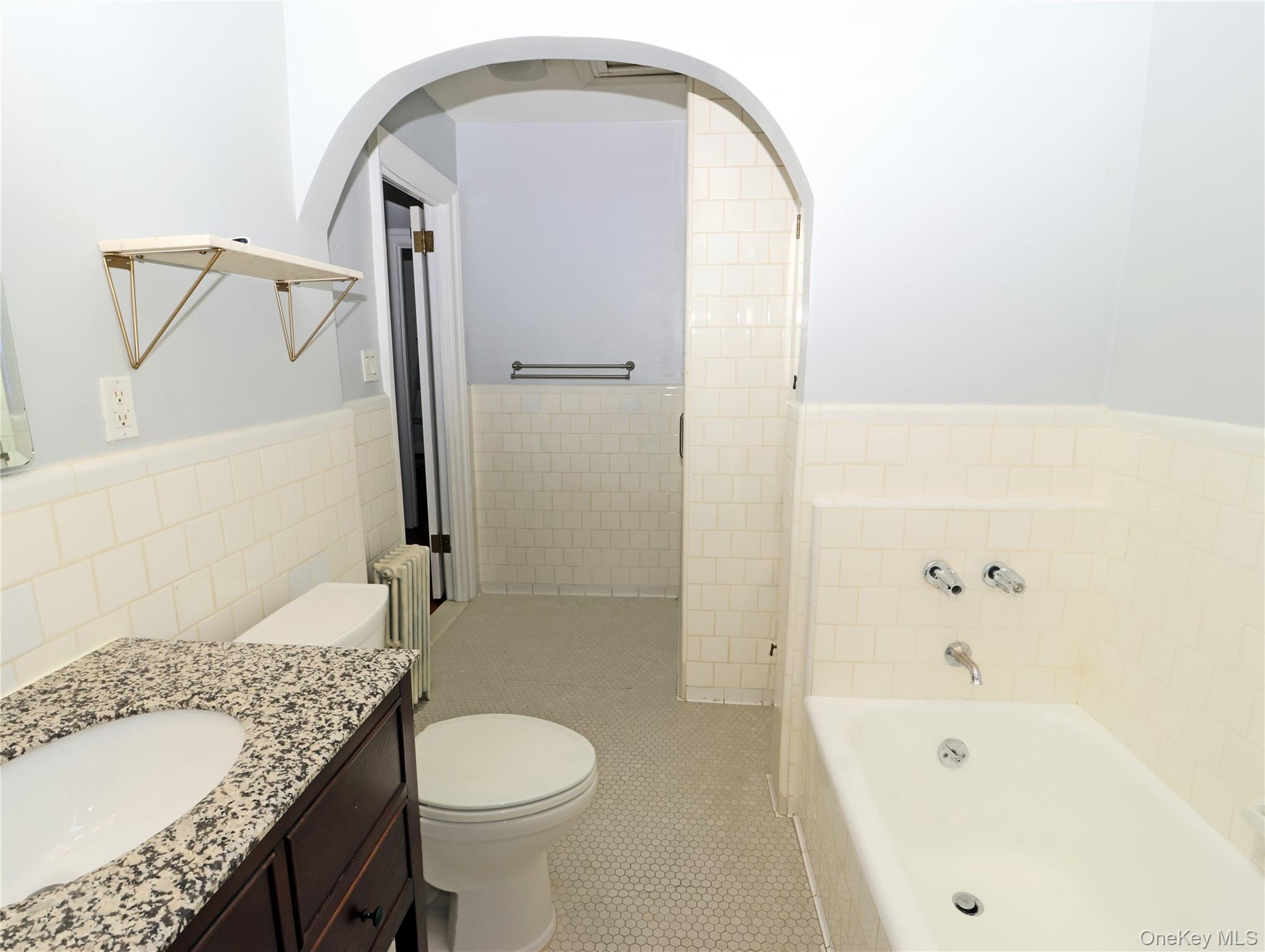 #20 photo, 30-17 36th Street, Astoria , NY 11103