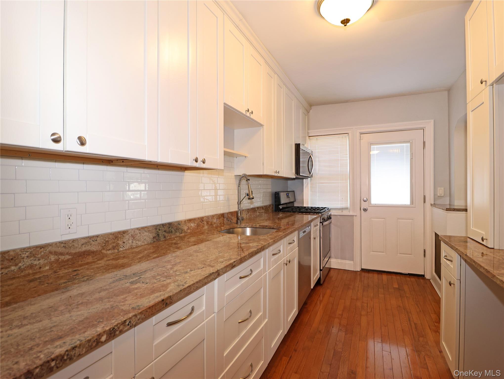 #7 photo, 30-17 36th Street, Astoria , NY 11103