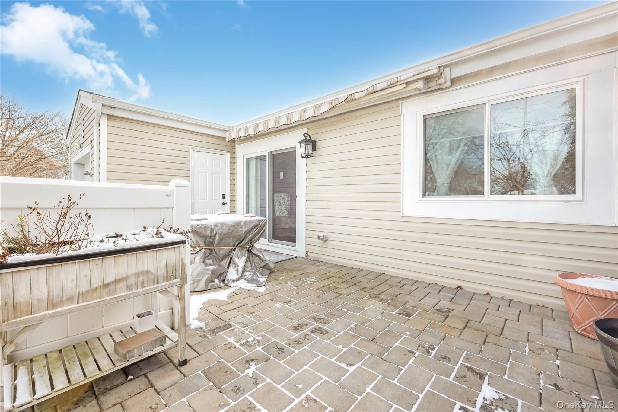 #14 photo, 203 Cabot Court, מחוז סאפוק Saint James , NY 11780