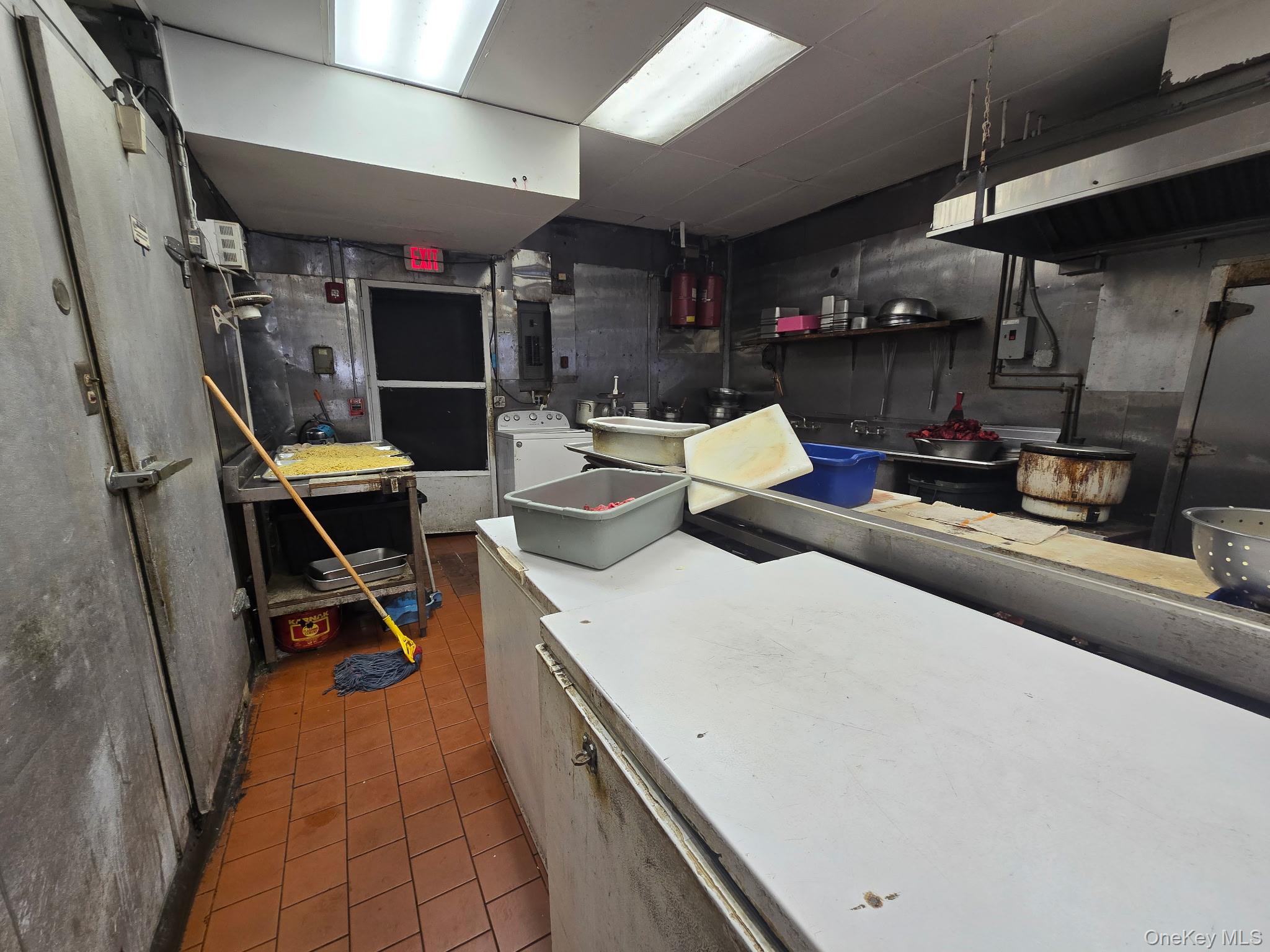 #10 photo, 195-203 Mastic Beach Road, Саффолк ‖ Mastic Beach , NY 11951