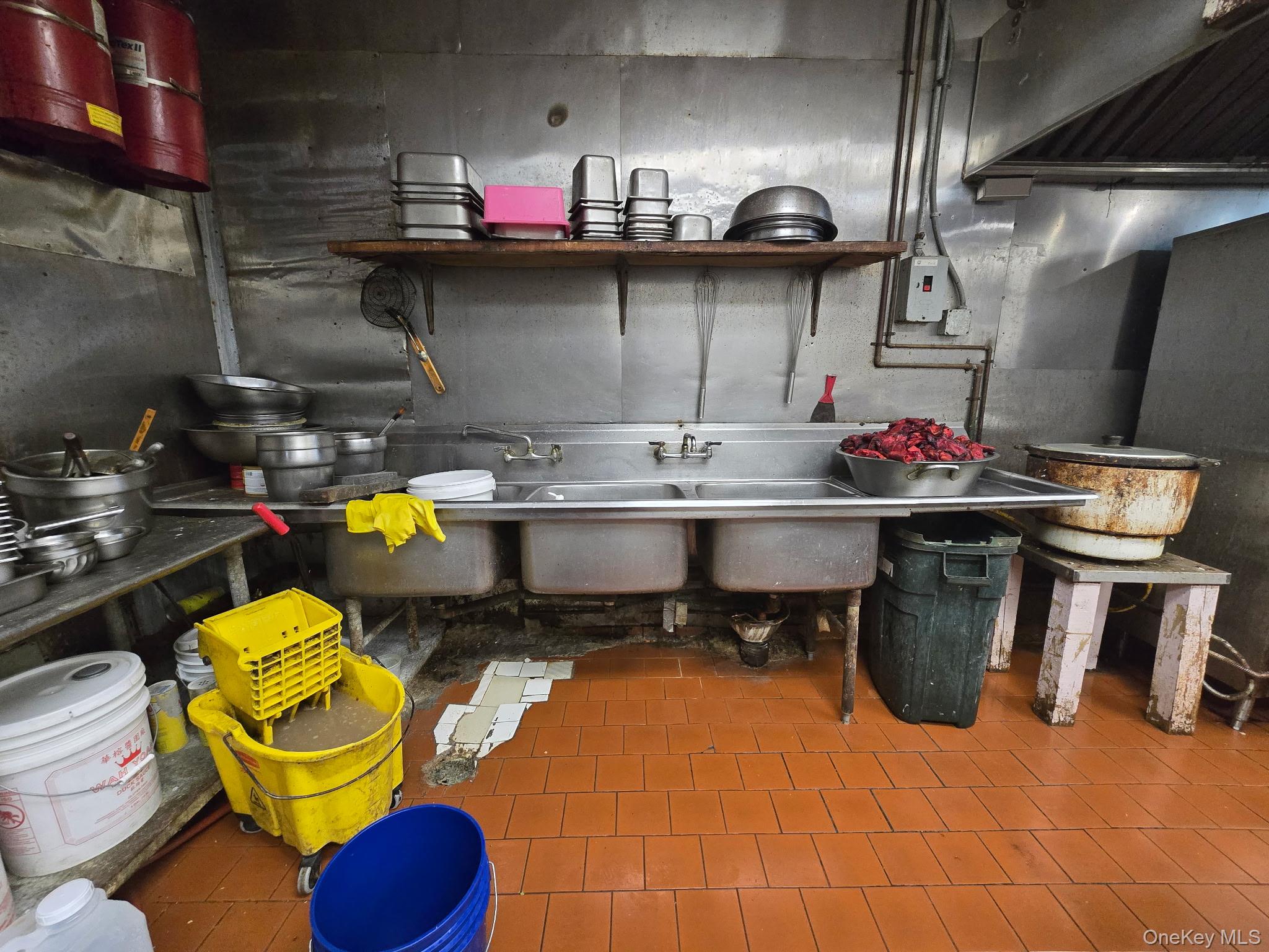 #11 photo, 195-203 Mastic Beach Road, Саффолк ‖ Mastic Beach , NY 11951