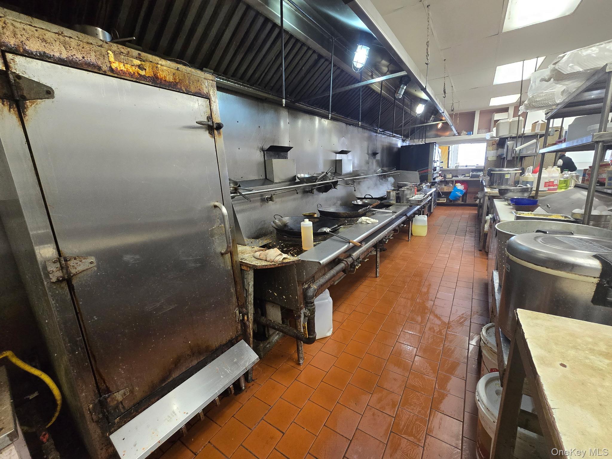 #13 photo, 195-203 Mastic Beach Road, Саффолк ‖ Mastic Beach , NY 11951