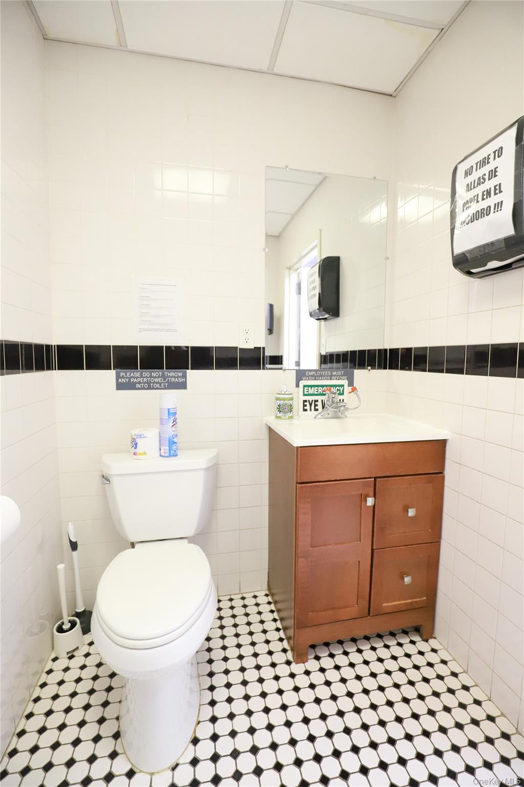 #17 photo, 116-14 Myrtle Avenue, Richmond Hill , NY 11418