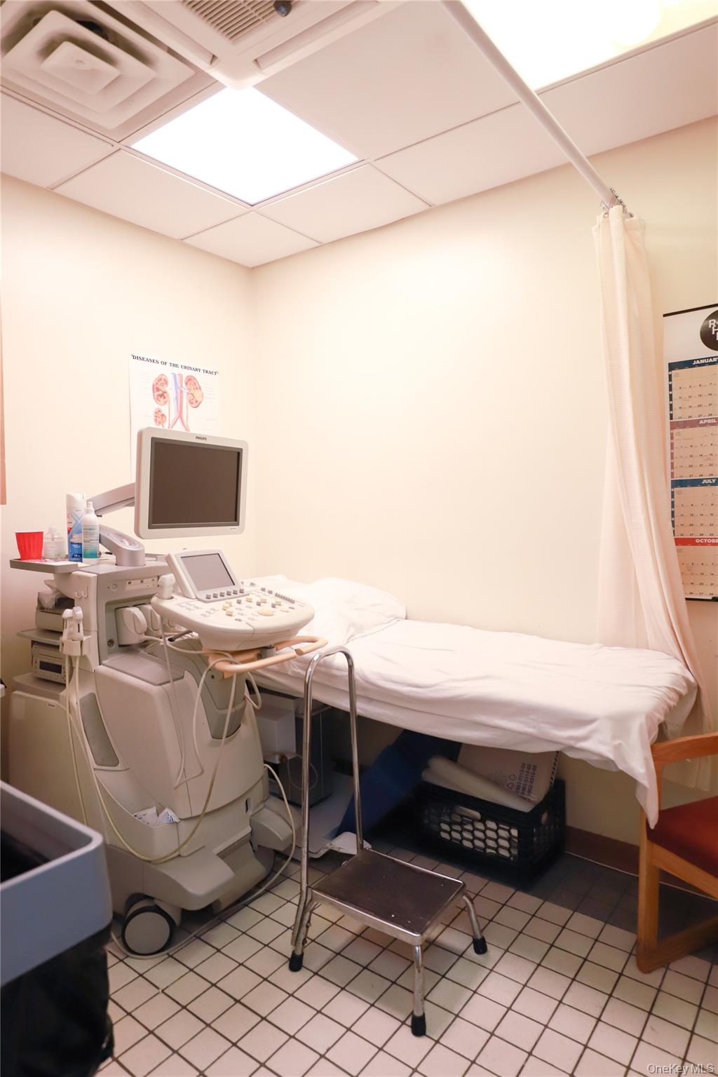 #7 photo, 116-14 Myrtle Avenue, Richmond Hill , NY 11418