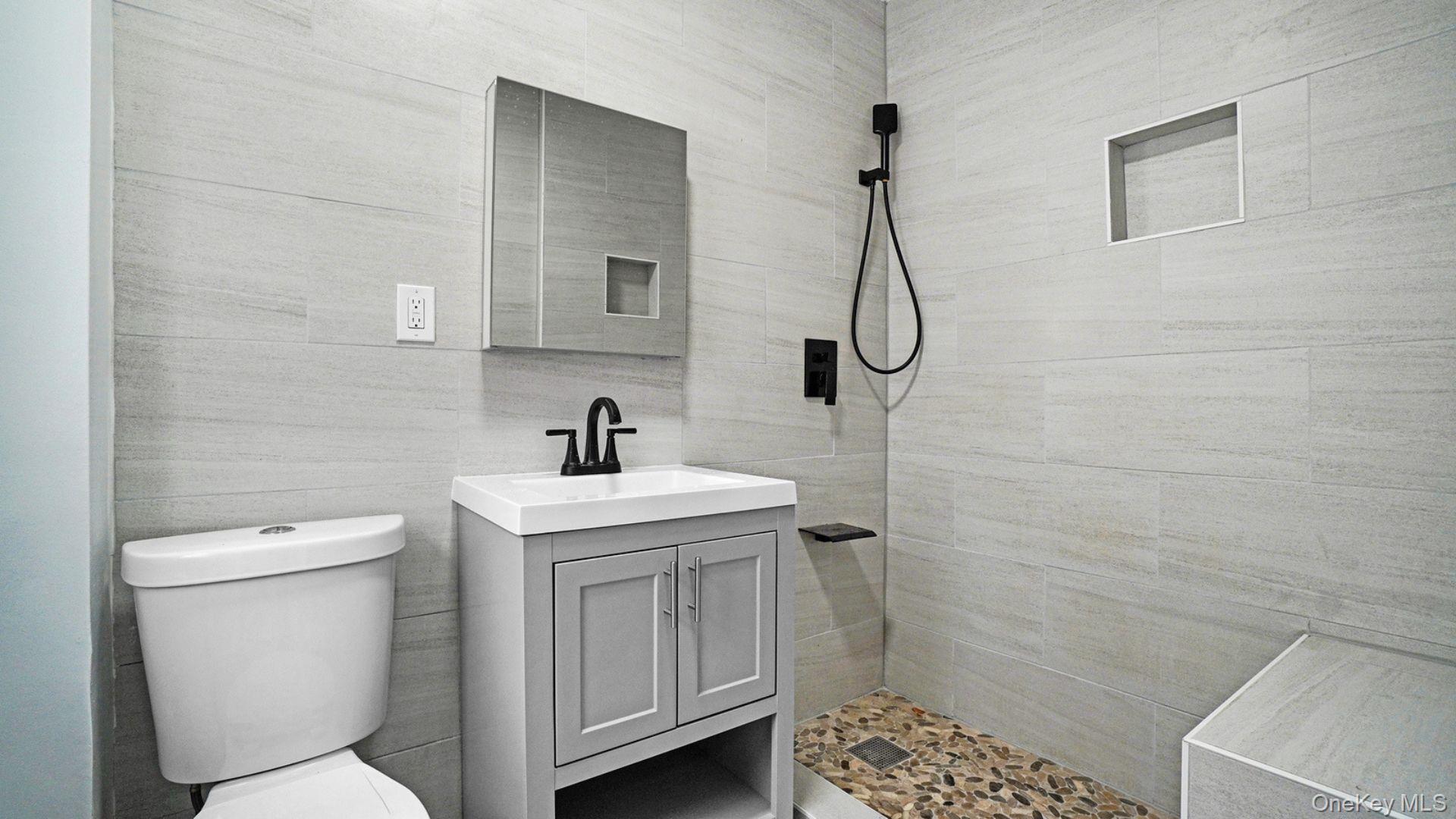 #15 photo, 2738 Miles Avenue, Бронкс ‖ Bronx , NY 10465