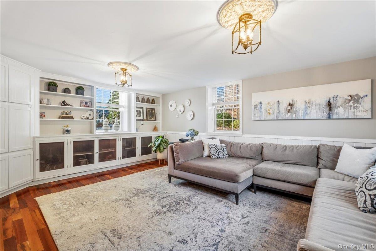 #18 photo, 10 Burling Avenue, White Plains , NY 10605