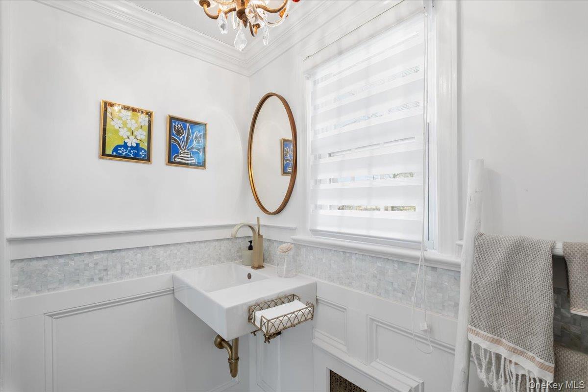 #20 photo, 10 Burling Avenue, White Plains , NY 10605