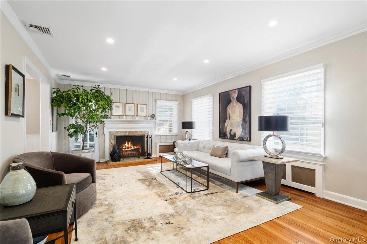 #4 photo, 10 Burling Avenue, White Plains , NY 10605