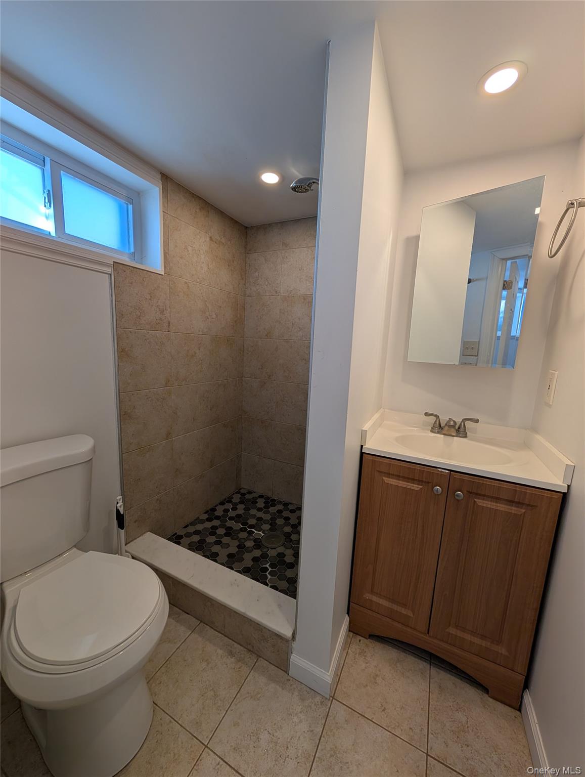 #4 photo, 33 E Vacation, Hopewell Junction , NY 12590