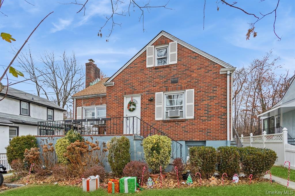 #2 photo, 151 Gertrude Avenue, Mamaroneck , NY 10543