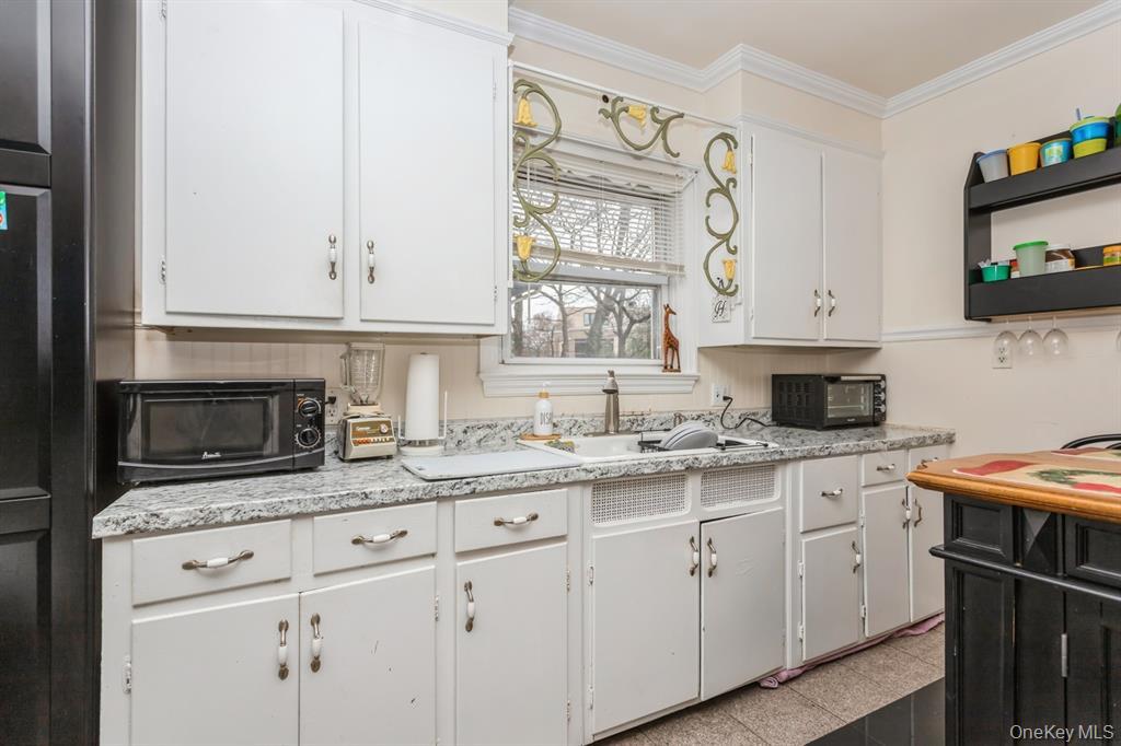 #9 photo, 151 Gertrude Avenue, Mamaroneck , NY 10543