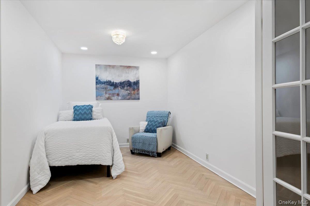 #11 photo, 2 Brookridge Road, New Rochelle , NY 10804