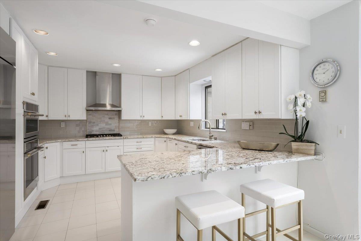 #3 photo, 2 Brookridge Road, New Rochelle , NY 10804