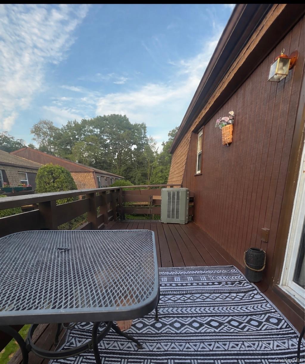 #16 photo, 69 New Holland Village, Nanuet , NY 10954