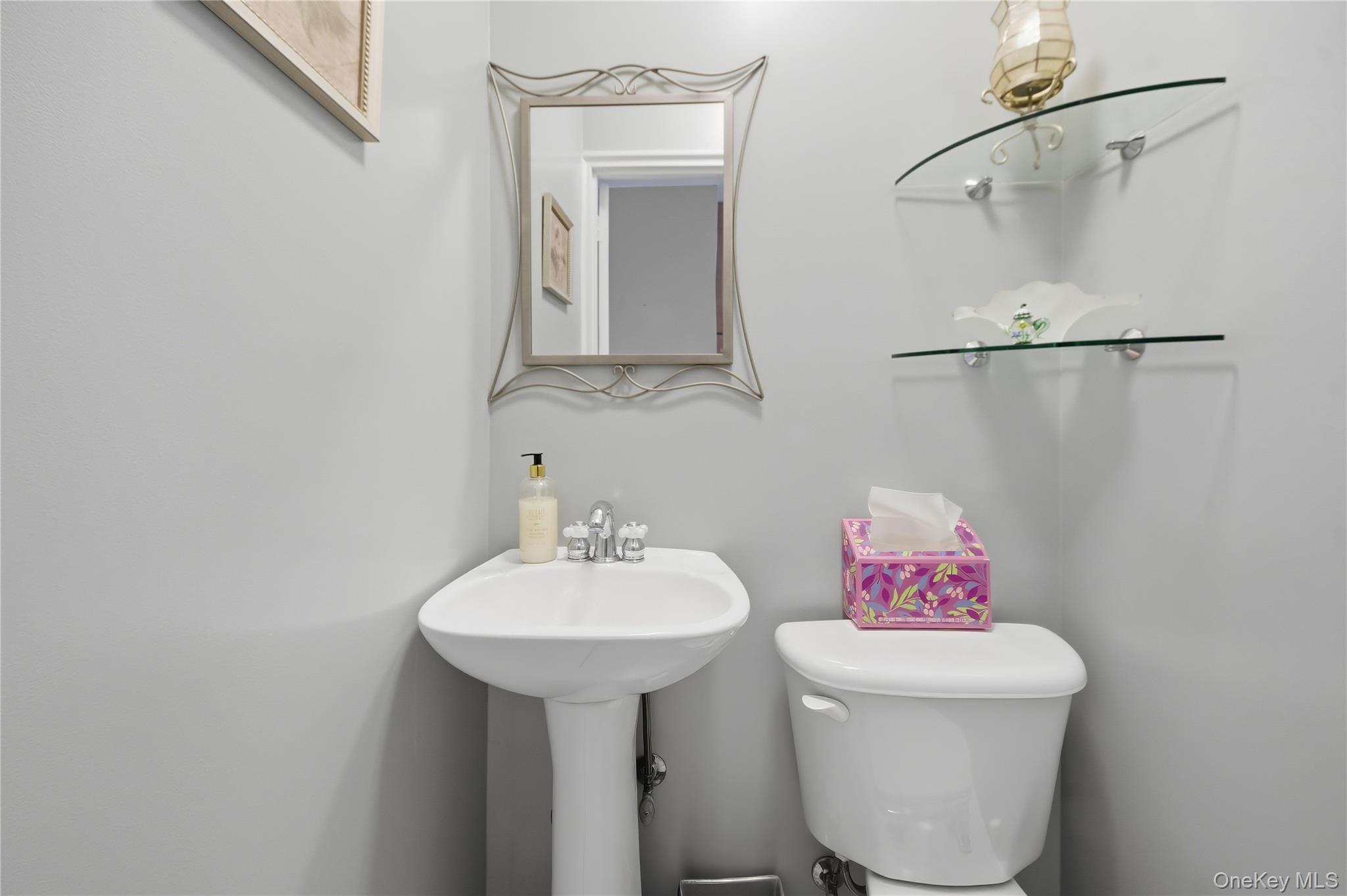 #11 photo, 2429 Young Avenue, Bronx , NY 10461