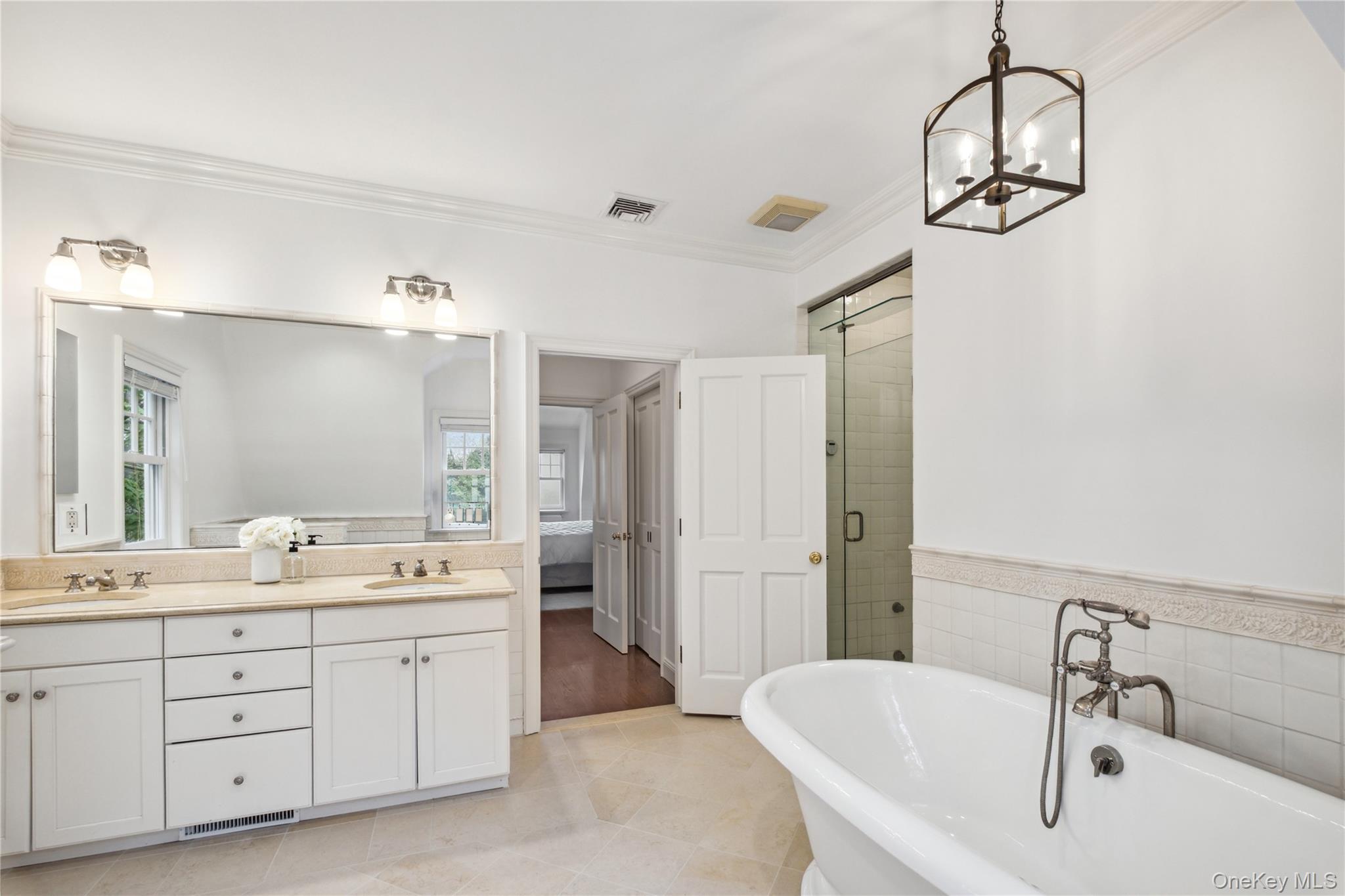 #19 photo, 32 Pryer Lane, Larchmont , NY 10538