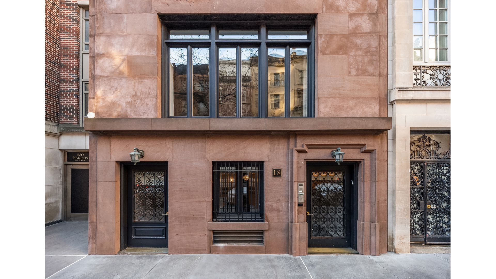 #1 photo, 18 E 62ND Street, Lenox Hill , NY 10065