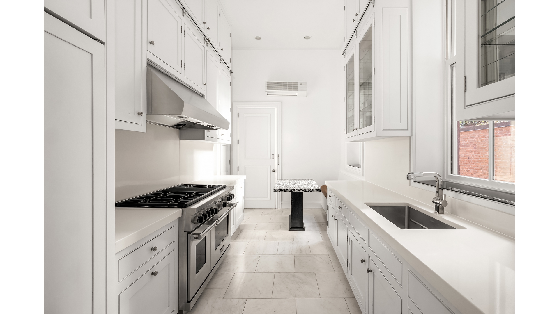 #9 photo, 18 E 62ND Street, Lenox Hill , NY 10065