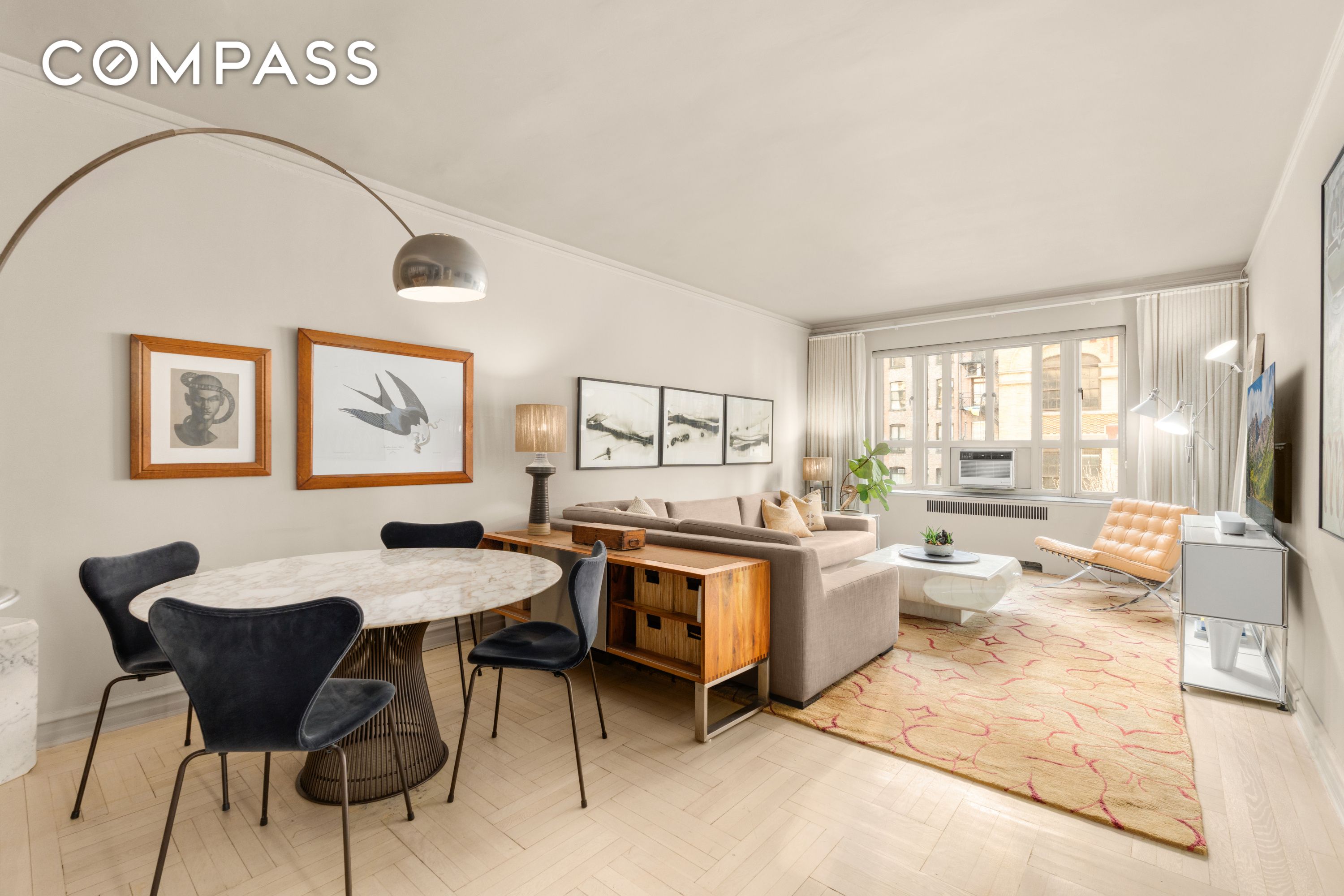 #1 photo, 155 W 20th Street, मैनहटन Chelsea , NY 10011