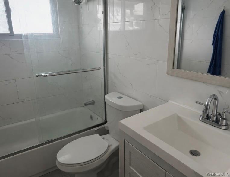 #4 photo, 49 Spindle Road, Нассау ‖ Hicksville , NY 11801