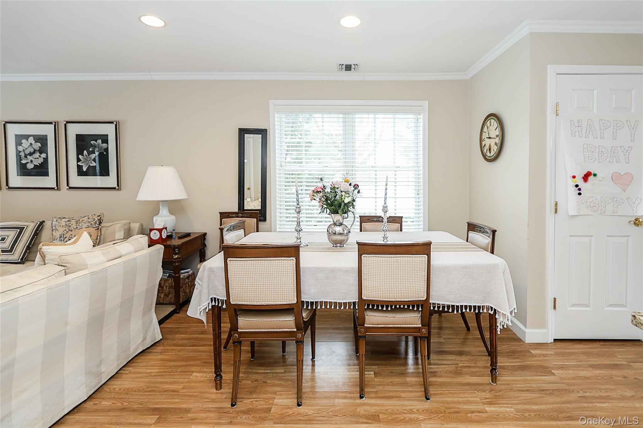 #10 photo, 833 Madeira Boulevard, מחוז סאפוק Melville , NY 11747