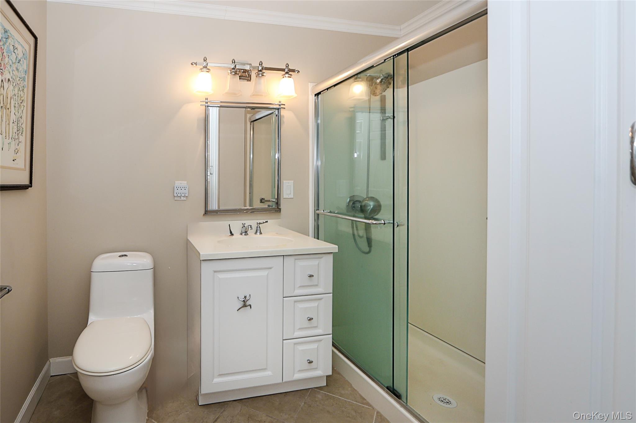 #19 photo, 833 Madeira Boulevard, מחוז סאפוק Melville , NY 11747