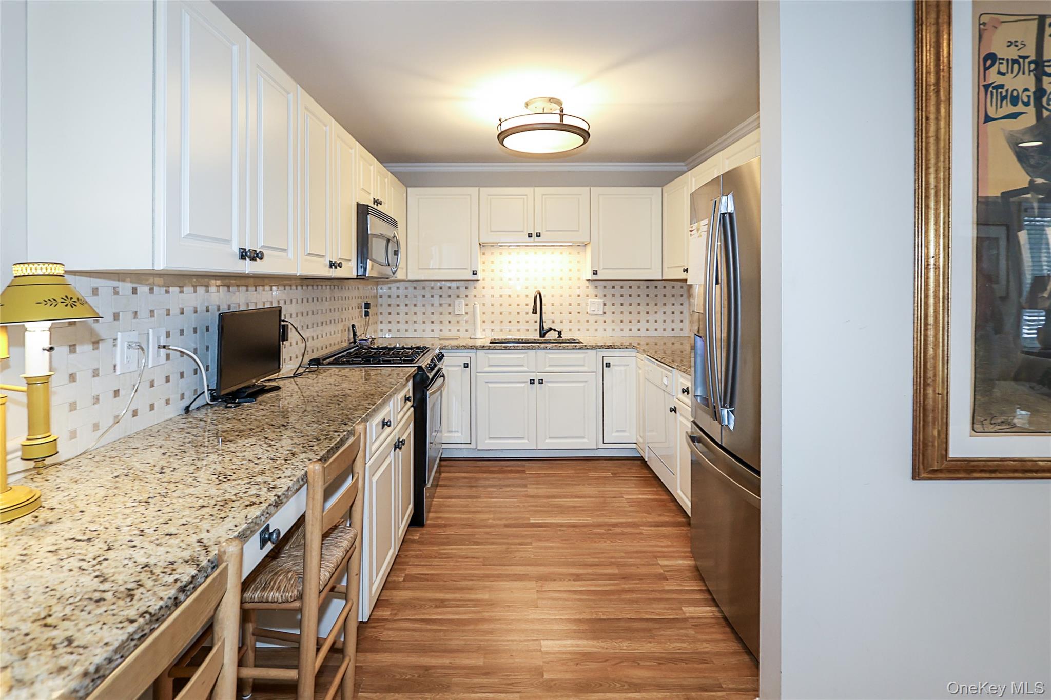 #7 photo, 833 Madeira Boulevard, מחוז סאפוק Melville , NY 11747