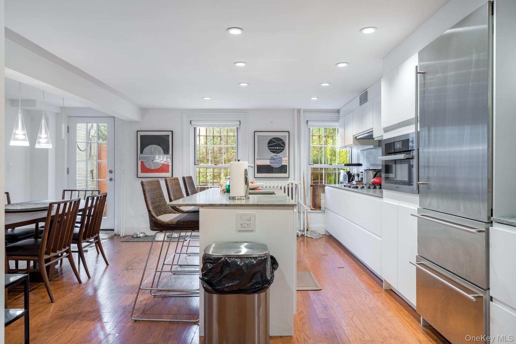 #18 photo, 17 East 128th Street, New York (Manhattan) , NY 10035