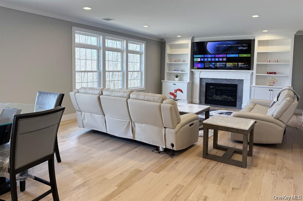 #14 photo, 255 Maple Ave Maple Ave, East Meadow , NY 11554