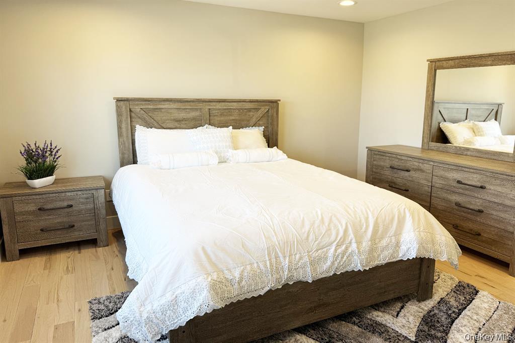 #17 photo, 255 Maple Ave Maple Ave, East Meadow , NY 11554