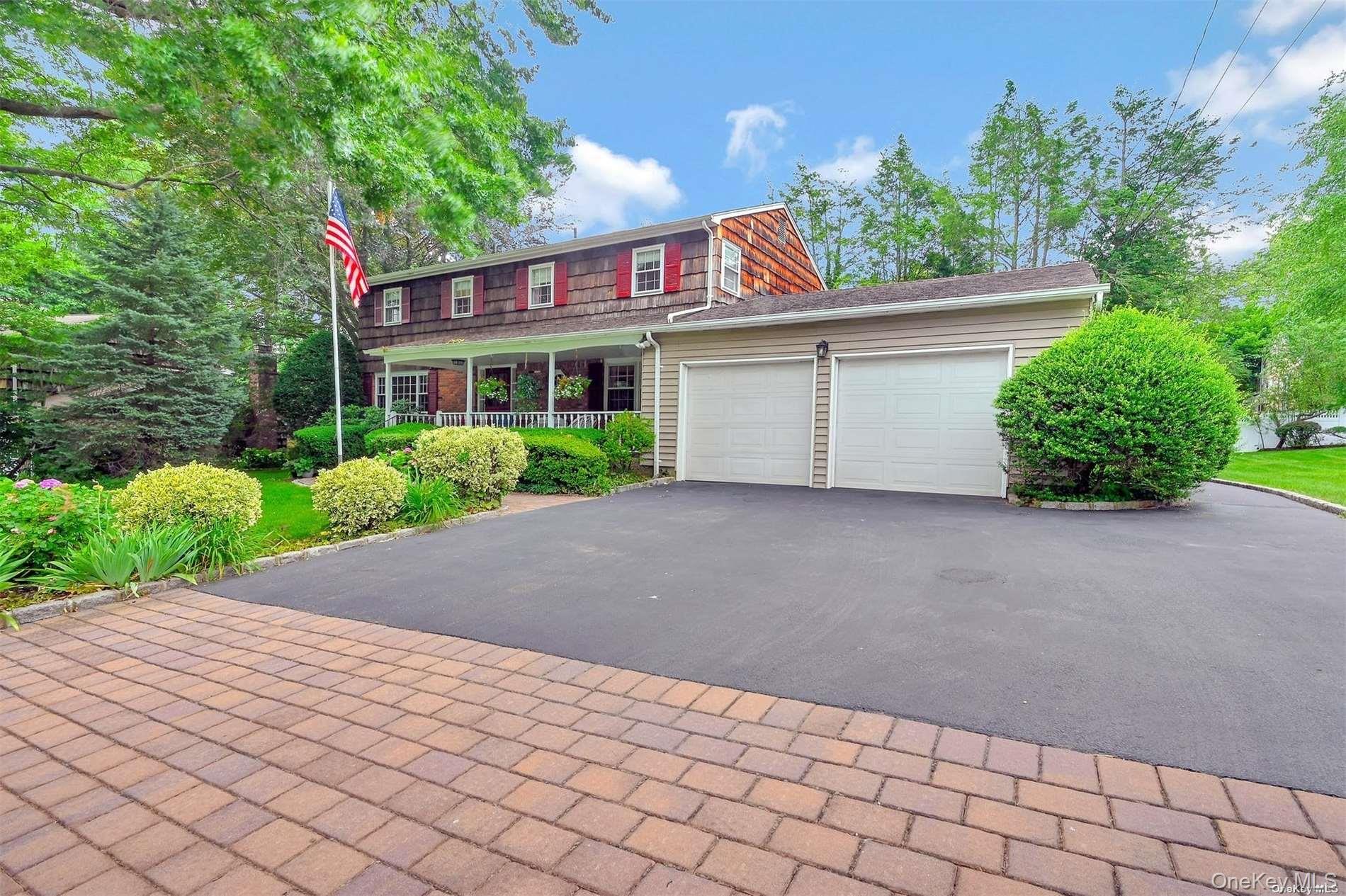 #2 photo, 5 Bronze Court, Саффолк ‖ Huntington , NY 11743