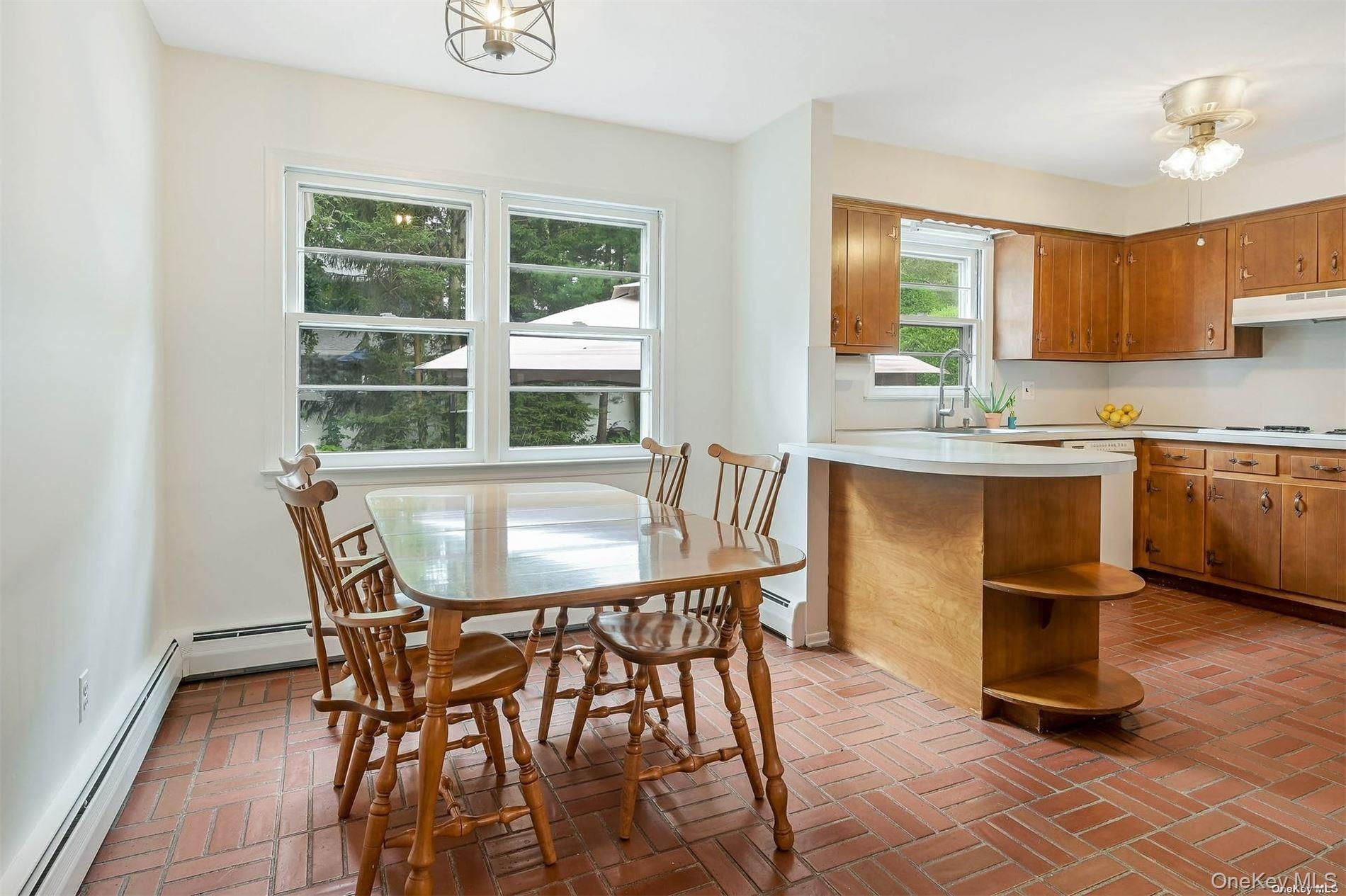 #7 photo, 5 Bronze Court, Саффолк ‖ Huntington , NY 11743