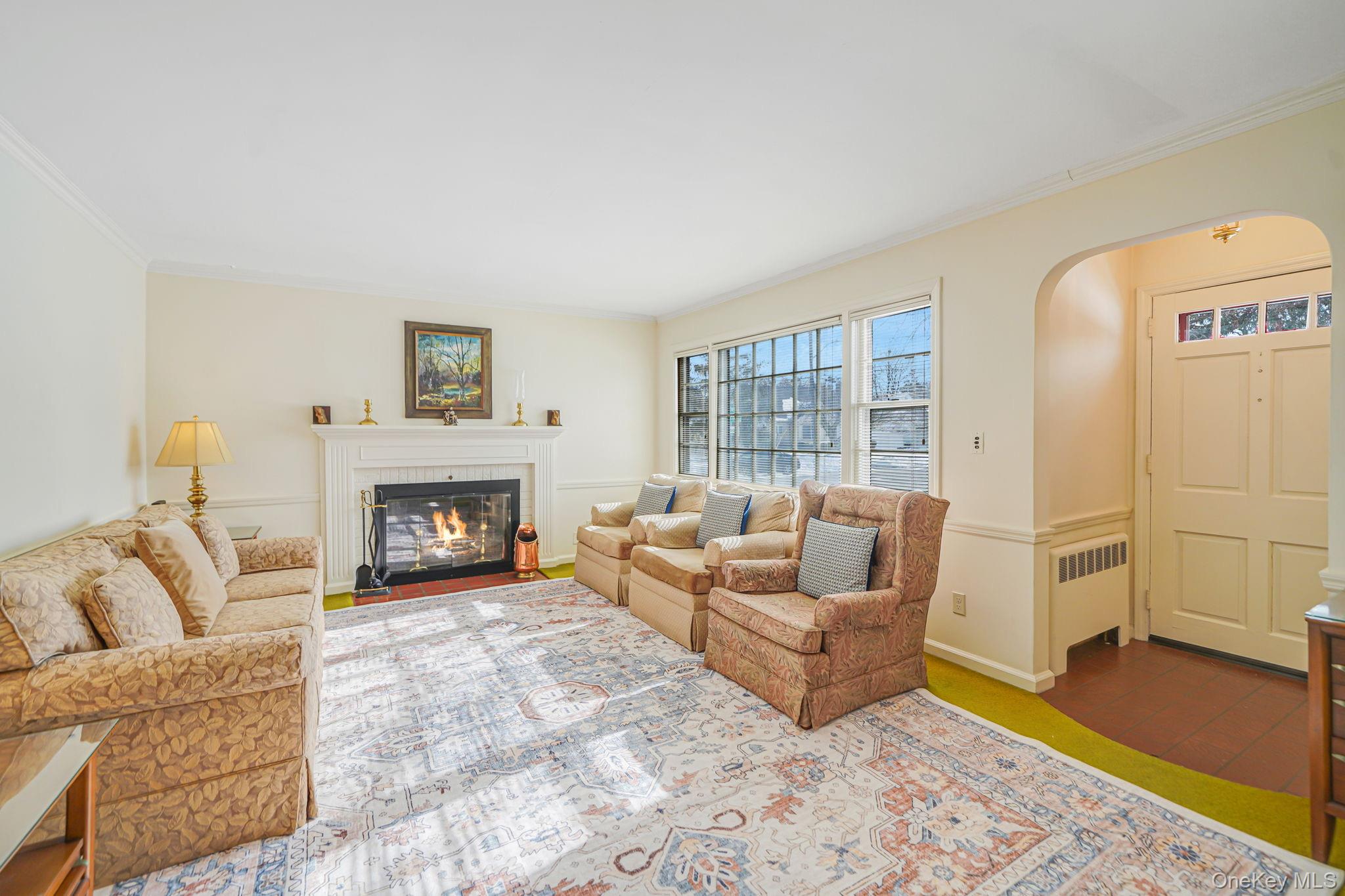 #5 photo, 53 Canterbury Lane, North Babylon , NY 11703