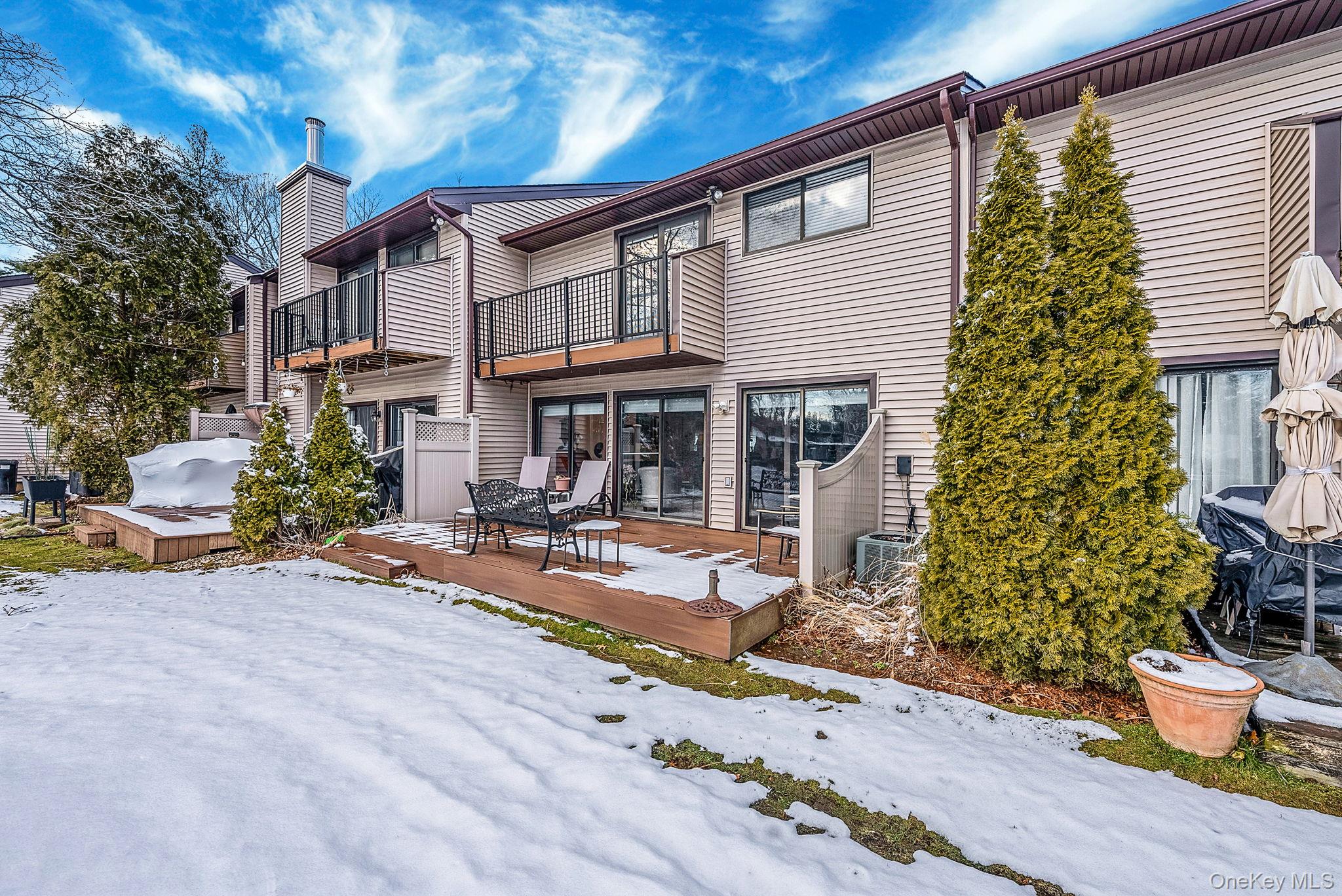 #5 photo, 105 Northgate Circle, Melville , NY 11747