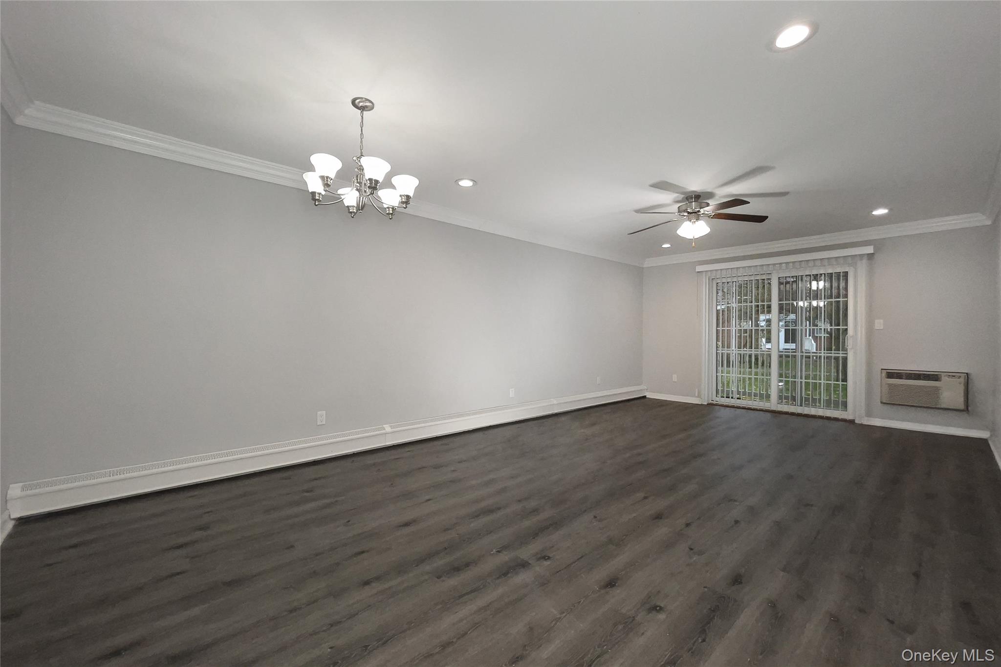 #5 photo, 30 Westgate Drive, Саффолк ‖ Bohemia , NY 11716