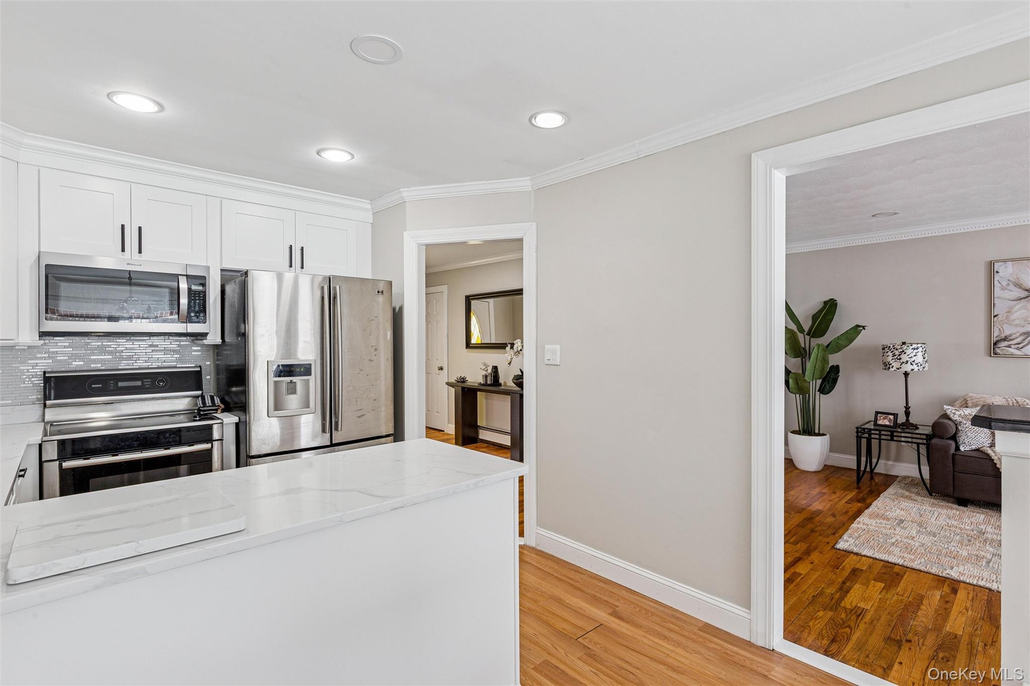 #9 photo, 9 Almike Drive, Саффолк ‖ Centereach , NY 11720