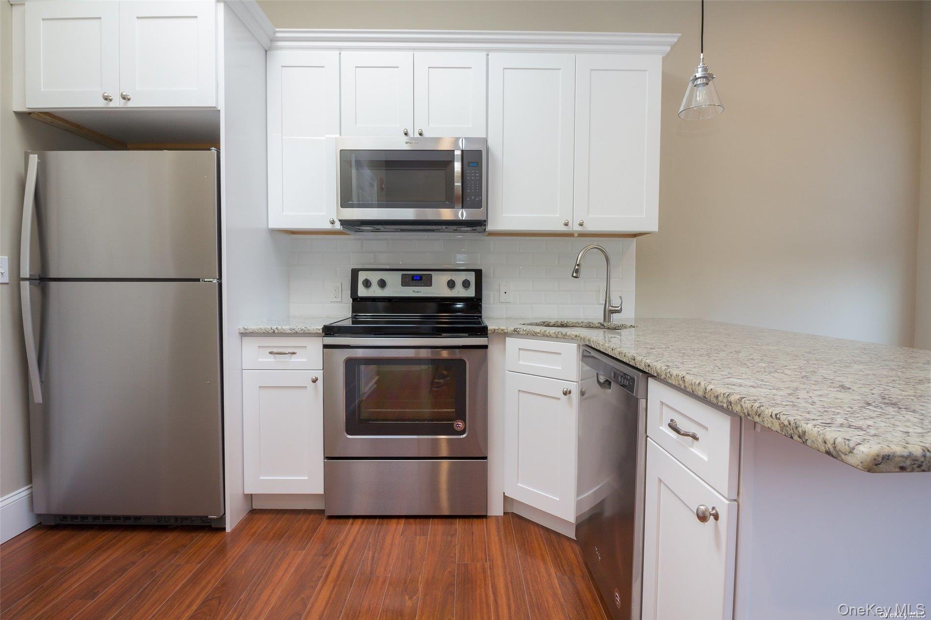 #4 photo, 41 - 2A Green Street, Huntington , NY 11743