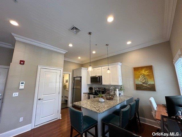 #6 photo, 41 - 2A Green Street, Huntington , NY 11743