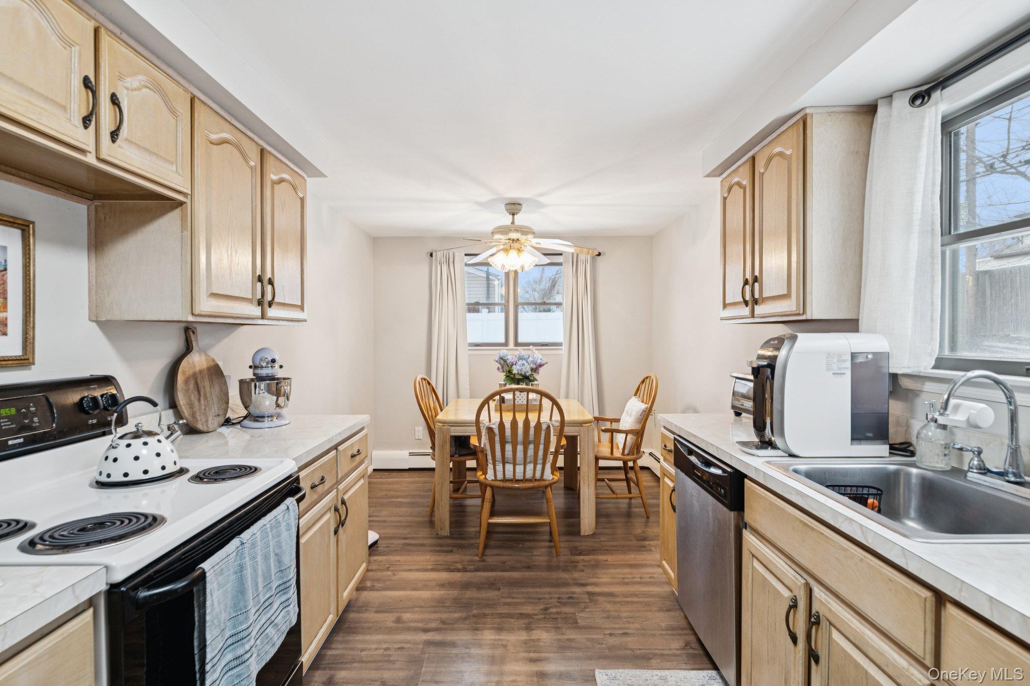 #10 photo, 25 Wilson Street, 東長島 Centereach , NY 11720