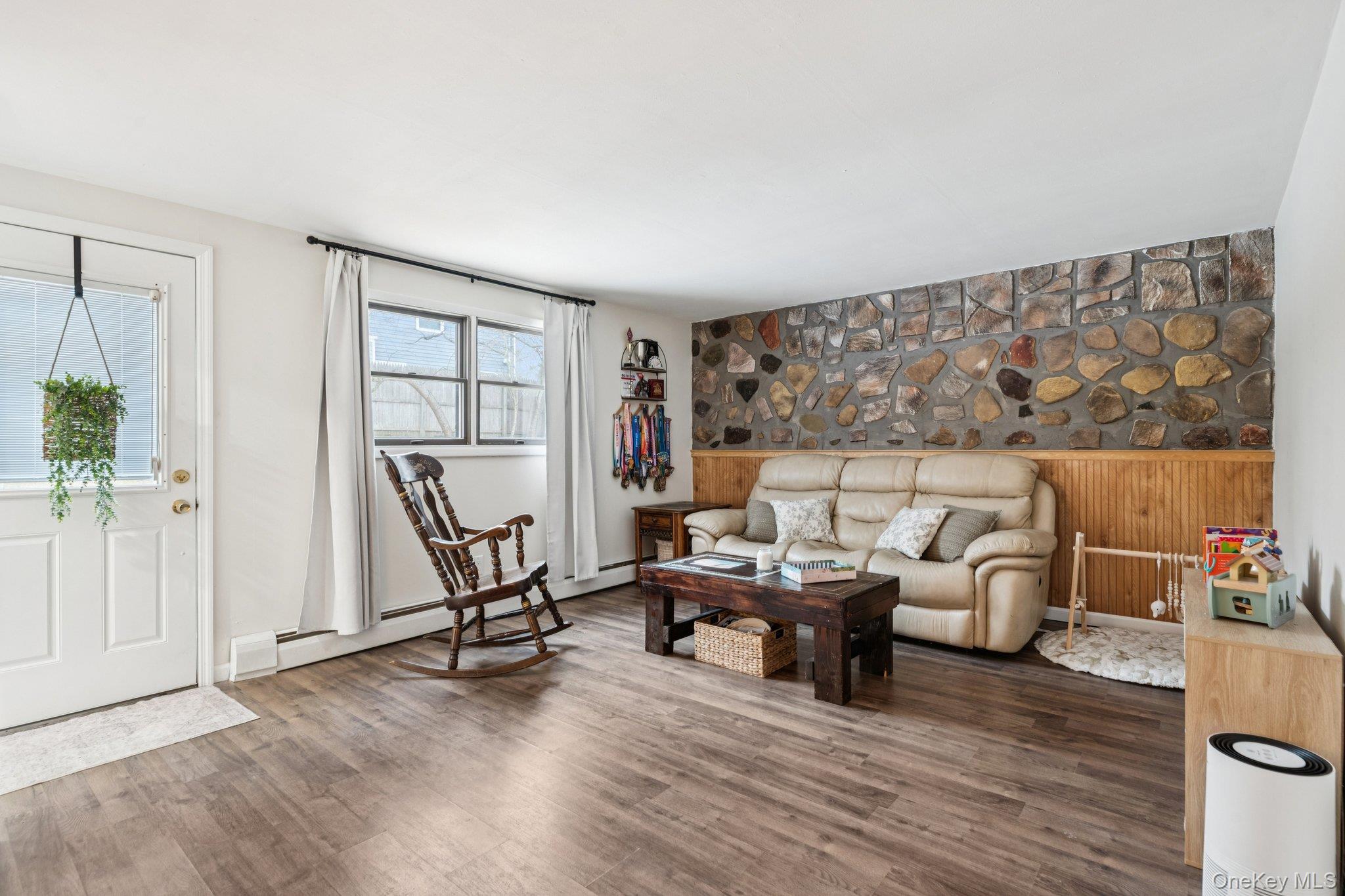 #13 photo, 25 Wilson Street, 東長島 Centereach , NY 11720