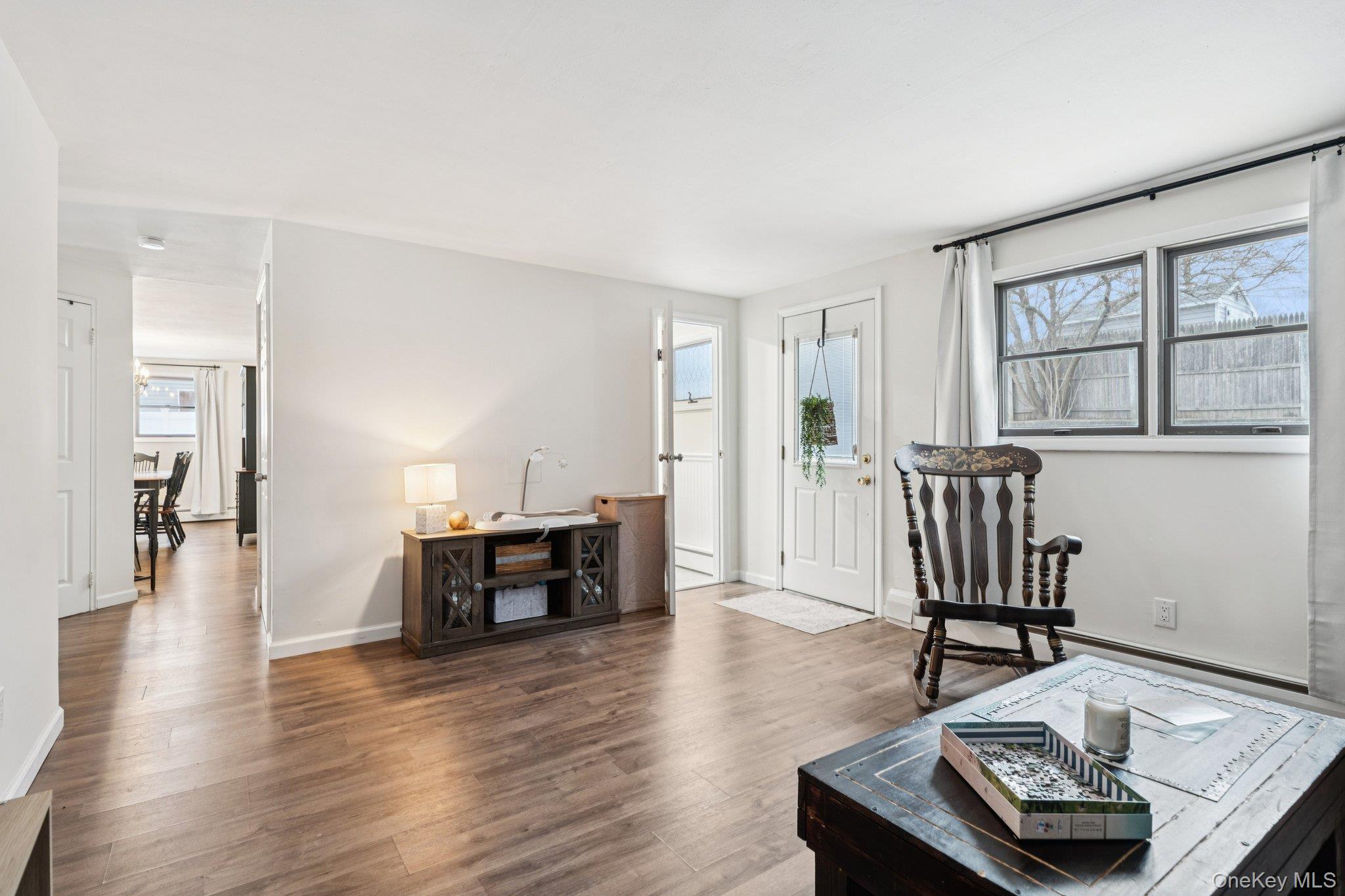 #14 photo, 25 Wilson Street, 東長島 Centereach , NY 11720