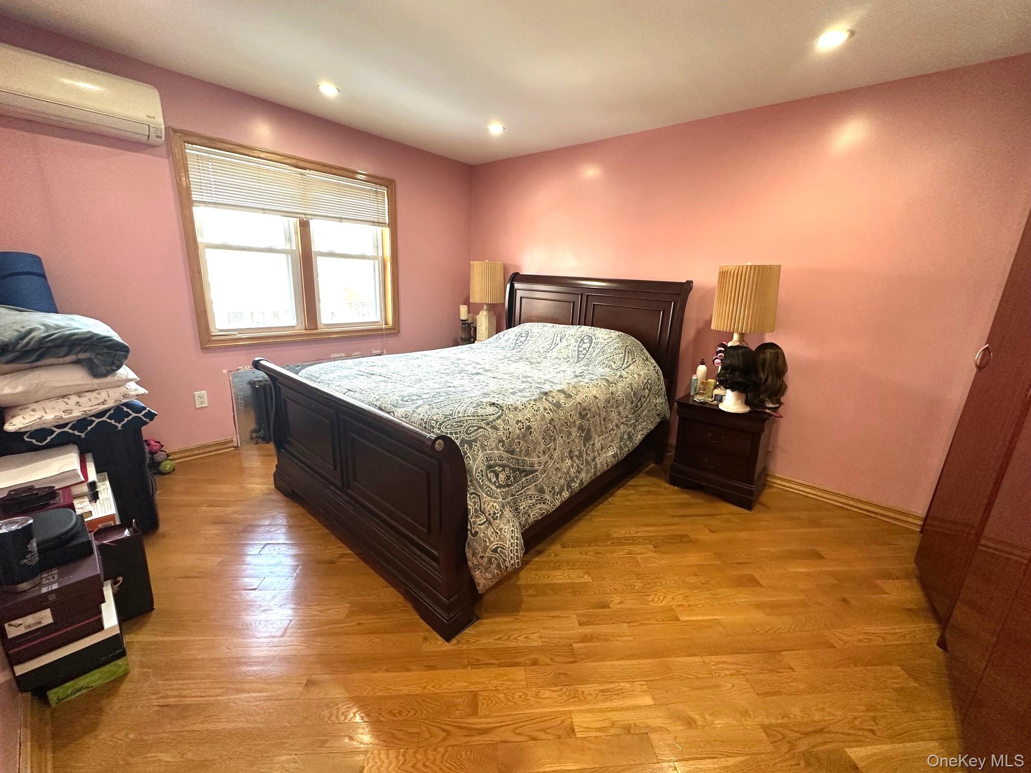 #11 photo, 150-43 77th Road, क्यू गार्डन्स Kew Garden Hills , NY 11367