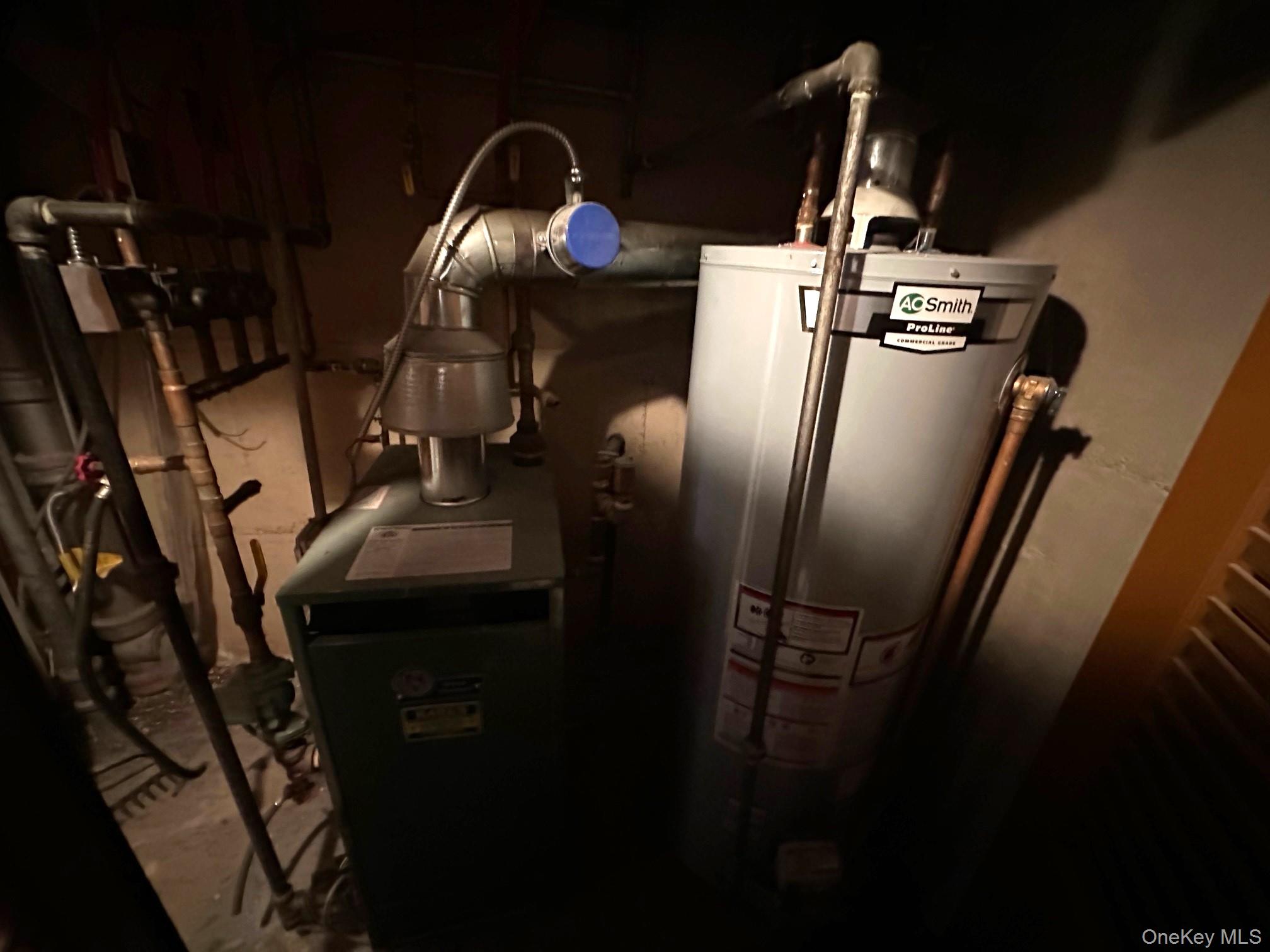 #15 photo, 150-43 77th Road, क्यू गार्डन्स Kew Garden Hills , NY 11367