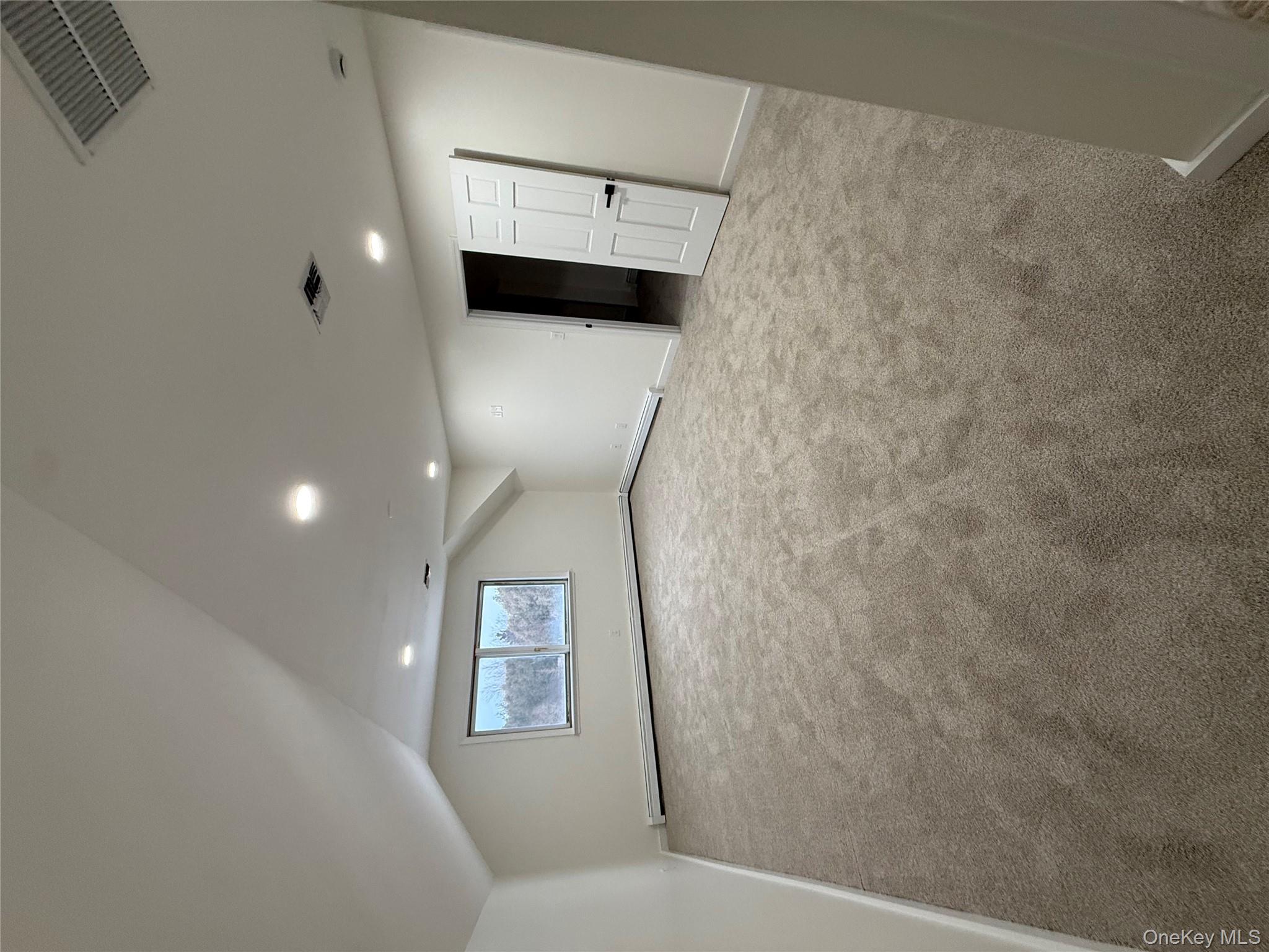 #13 photo, 24 Kimberly Court, מחוז סאפוק Baiting Hollow , NY 11933