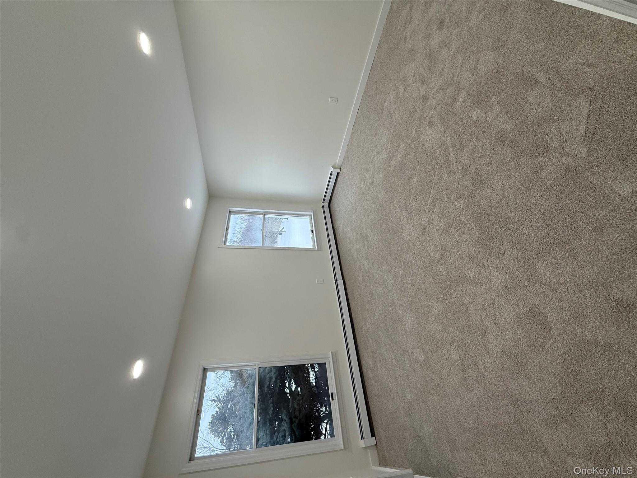 #17 photo, 24 Kimberly Court, מחוז סאפוק Baiting Hollow , NY 11933