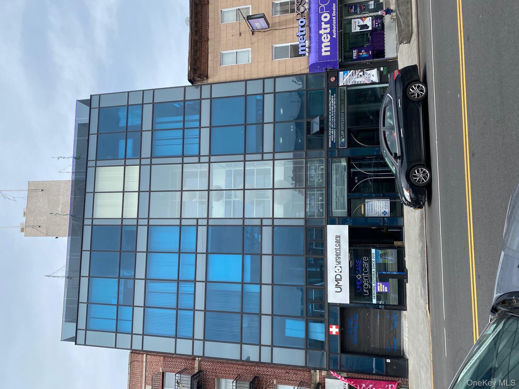 #2 photo, 3272 Steinway Street, קווינס Astoria , NY 11103